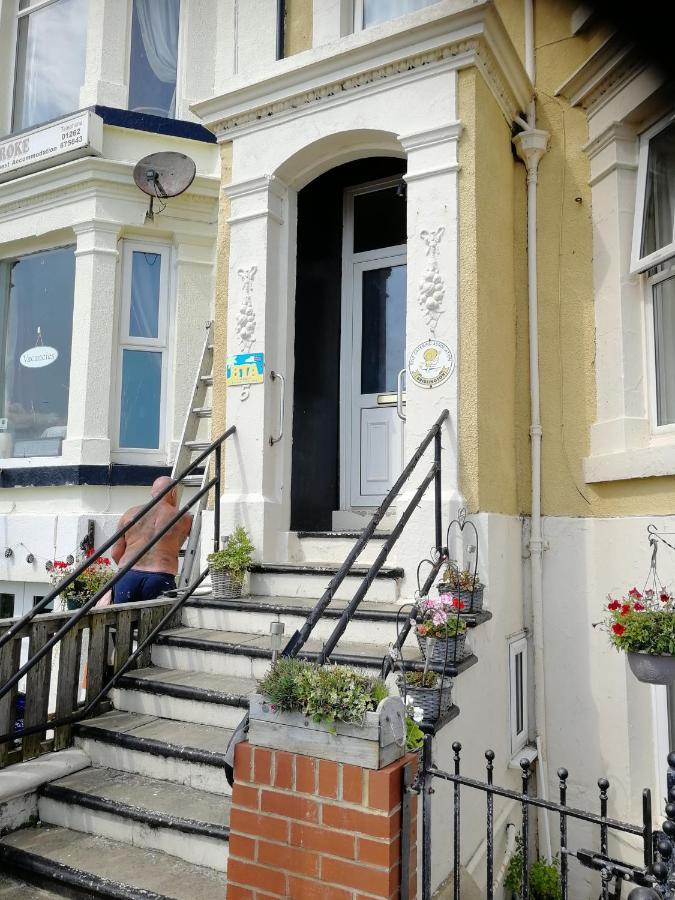 Rowntree Holiday Flats Бринлингтон Экстерьер фото